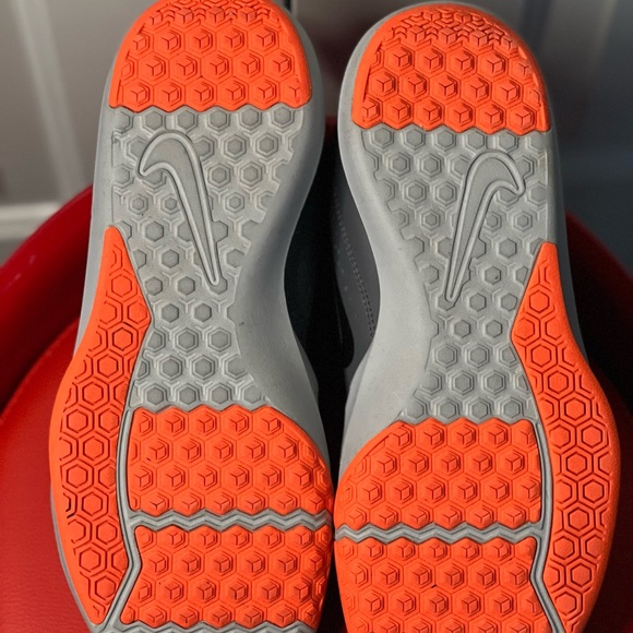 Nike Legend Trainer Size 9.5(Mens) - Picture 13 of 17
